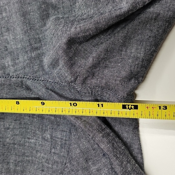 Eileen Fisher Blue Chambray Cargo Crop Pants Size Med - Picture 11 of 12